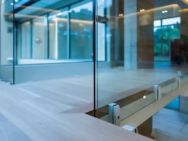 GlassBalustrades8-ezgif.com-avif-to-webp-converter